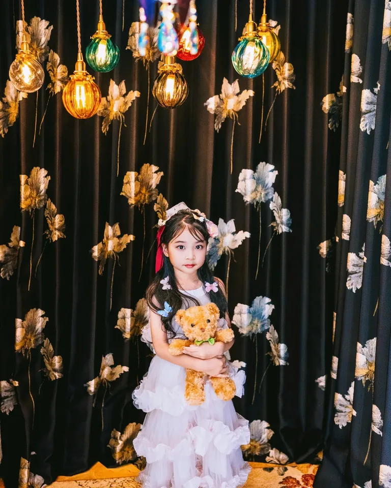 まるい硝子と、花のカーテン（9）